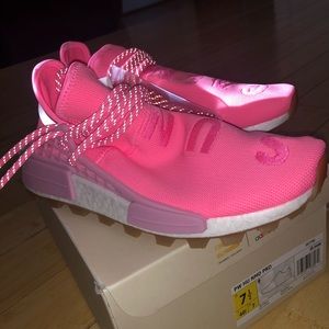 Pink human races sz 7.5